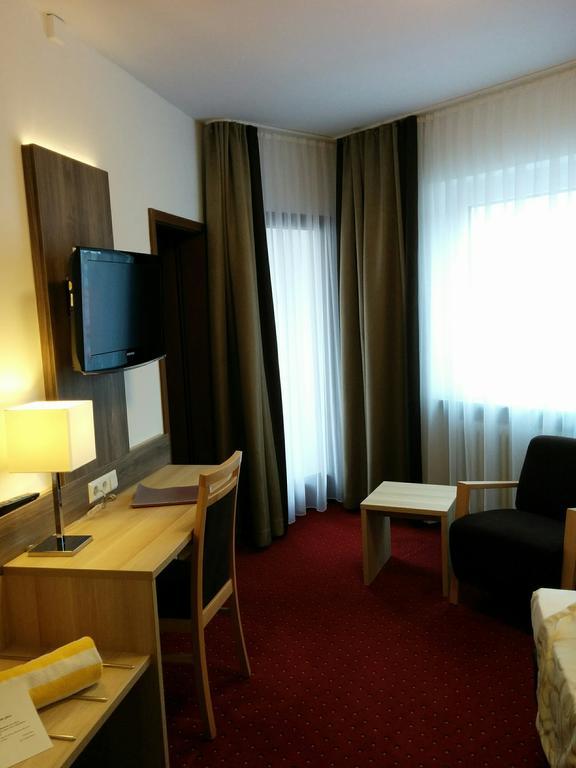 Wellness Hotel Garni Krone Baiersbronn Exteriör bild