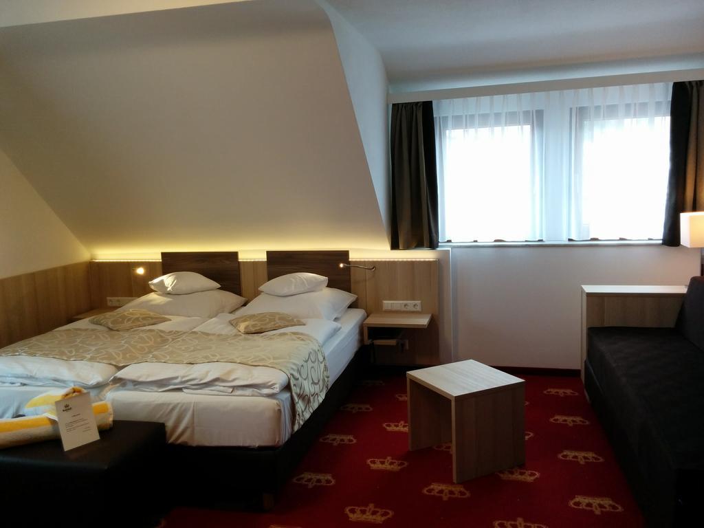 Wellness Hotel Garni Krone Baiersbronn Exteriör bild
