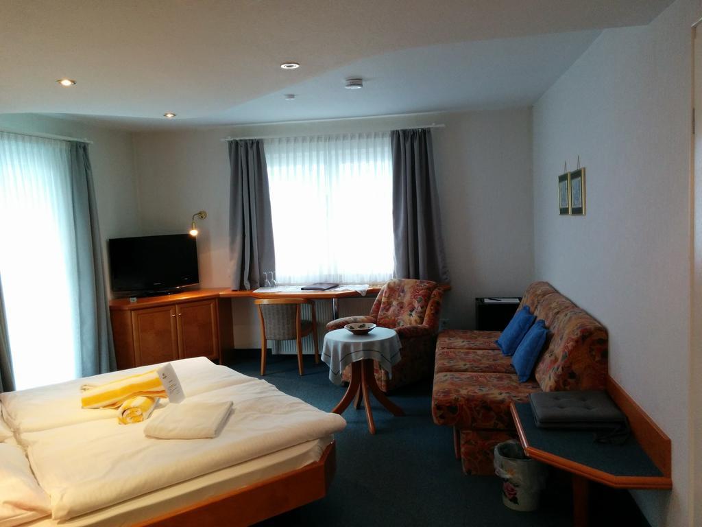 Wellness Hotel Garni Krone Baiersbronn Exteriör bild