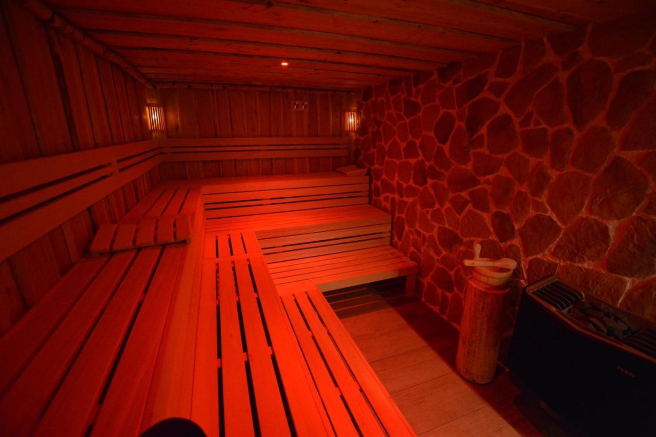 Wellness Hotel Garni Krone Baiersbronn Exteriör bild